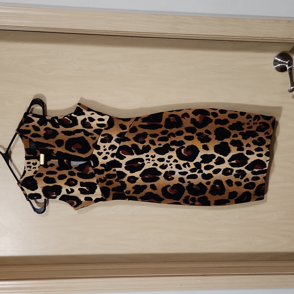 Kardashian Leopard Sexy Keyhole Dress XS